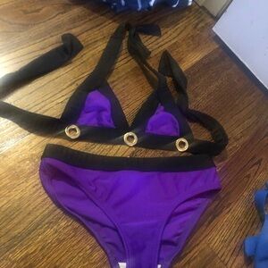 AguaClara swim bikini size 8 🖤💜🖤💜
